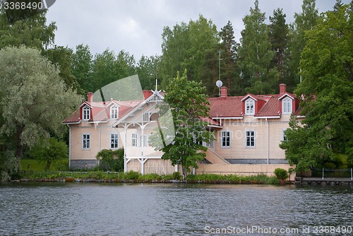 Image of Lake House.