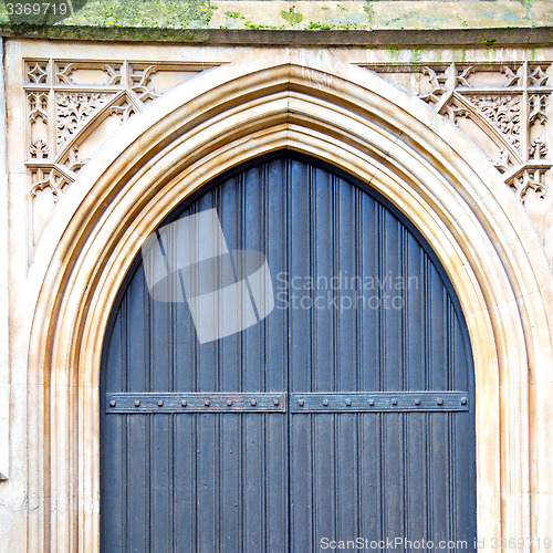 Image of door southwark  cathedral in london england old  construction an