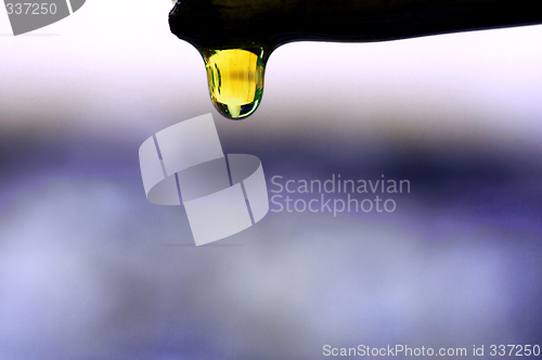 Image of oildrop on stick