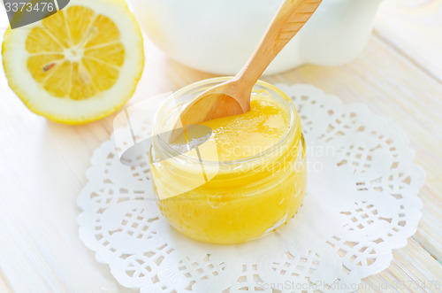 Image of honey and lemons