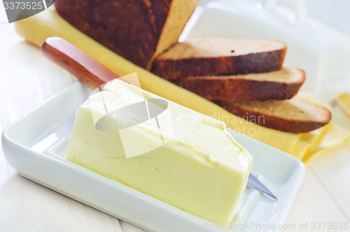 Image of butter and bread