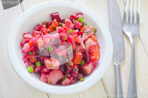 Image of fresh vegetarian salad