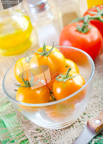 Image of yellow tomato