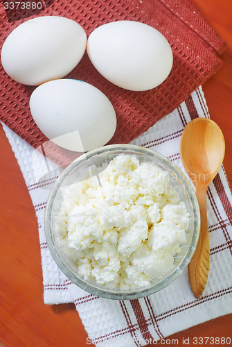 Image of cottage and eggs