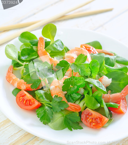 Image of salad with shrimps