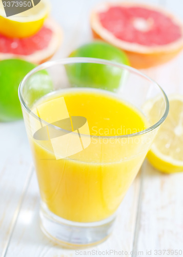Image of juice with fruit