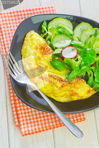 Image of omelette with salad