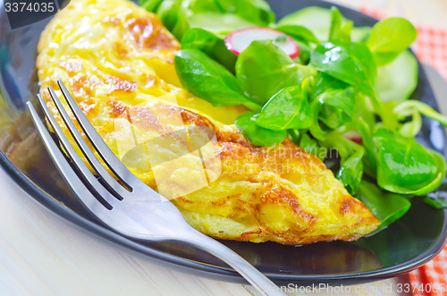 Image of omelette with salad