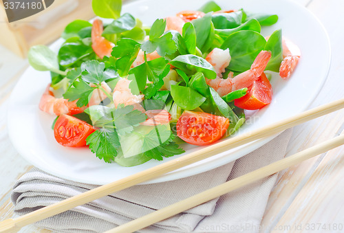 Image of salad with shrimps