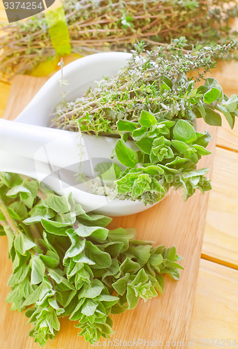 Image of oregano with thyme