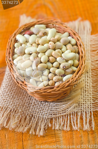 Image of raw beans