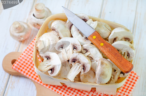 Image of raw mushroom