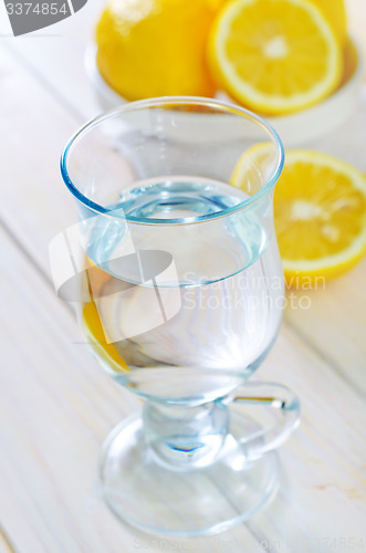 Image of water with lemons