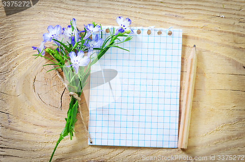 Image of note and flowers