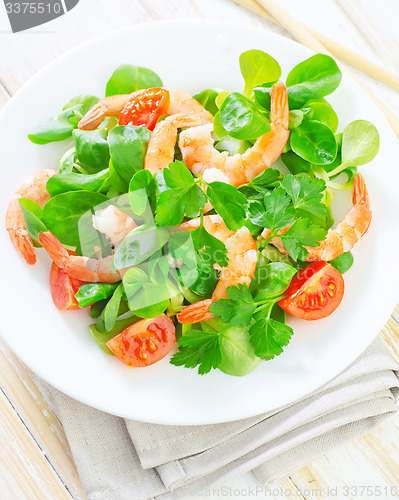 Image of salad with shrimps