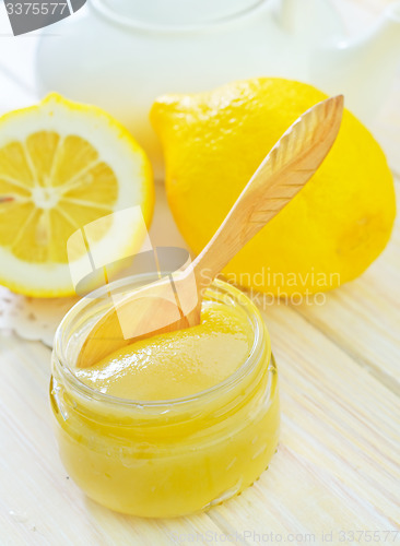 Image of honey and lemons