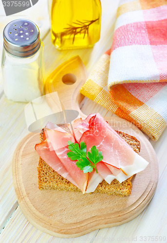 Image of sandwich with ham