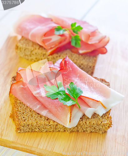 Image of sandwich with ham