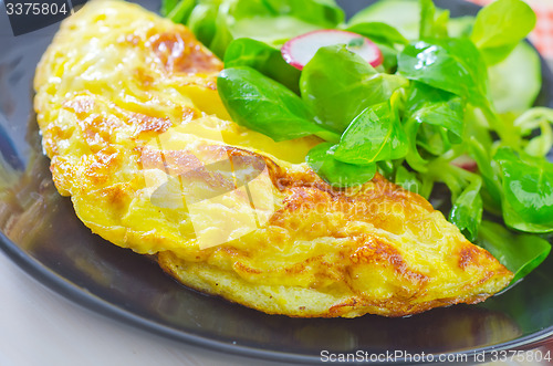Image of omelette with salad