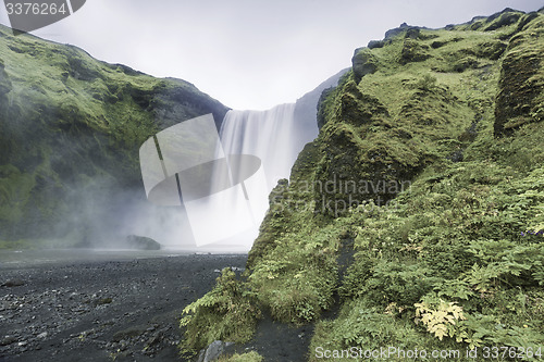 Image of Skogarfoss waterfall in Iceland