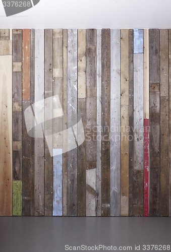 Image of Modern rustic wall\r