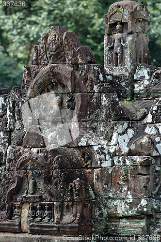 Image of Statue carving on mandapa, Neak Pean, Cambodia