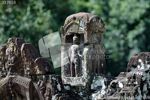 Image of Statue carving on mandapa, Neak Pean, Cambodia