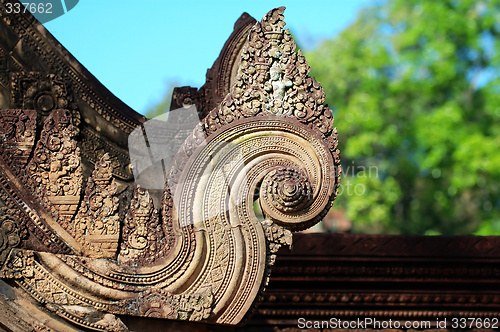 Image of Carving of gopura at Banteay Sreiz, Cambodia