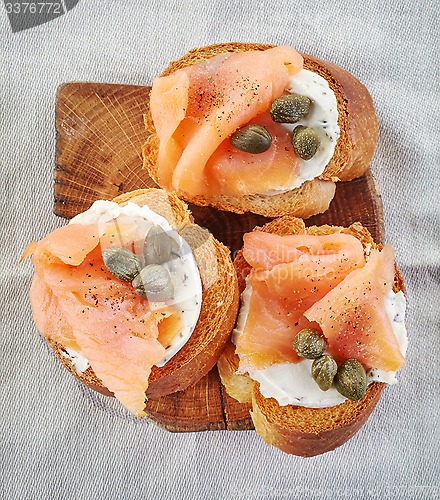 Image of toasted bread with smoked salmon