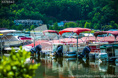 Image of scenery around lake lure north carolina