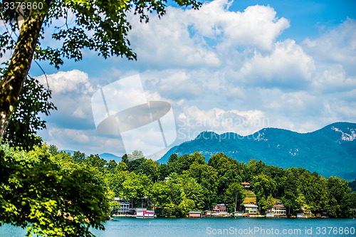 Image of scenery around lake lure north carolina