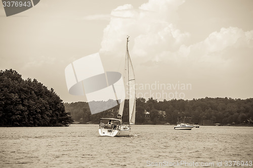 Image of relaxing on lake keowee in sout carolina