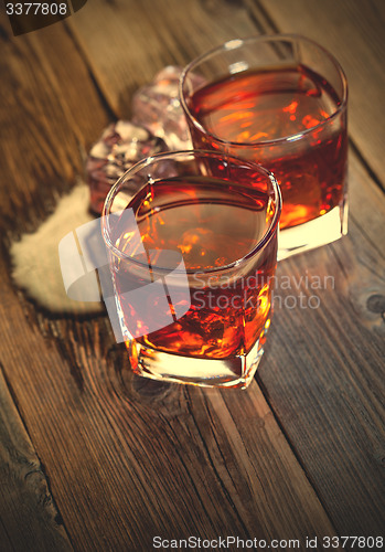 Image of whisky in glasses