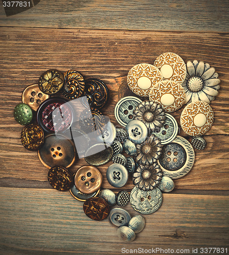 Image of Heart from vintage classical buttons