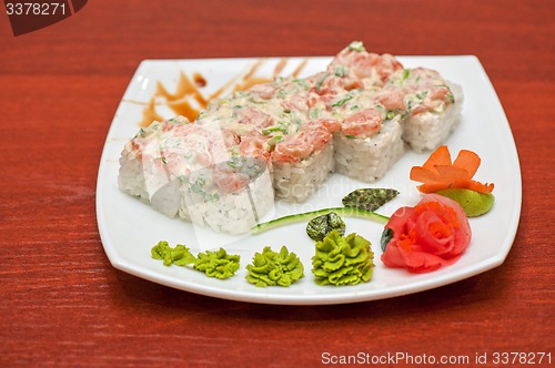 Image of Roll with cream sauce, salmon fish