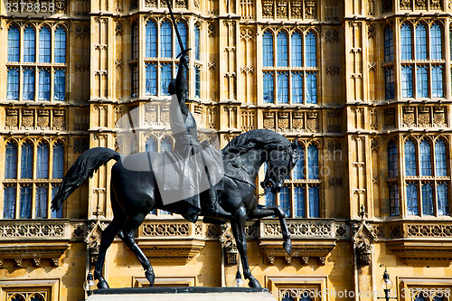 Image of england  historic   marble and statue in old  london 