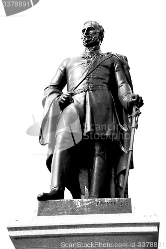 Image of marble and statue in old city of london england