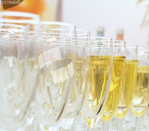 Image of glasses of champagne on the table