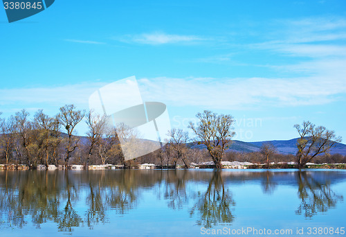 Image of lake