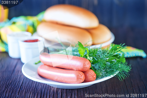 Image of buns and sausages