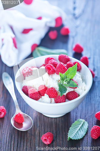 Image of cottage with berry