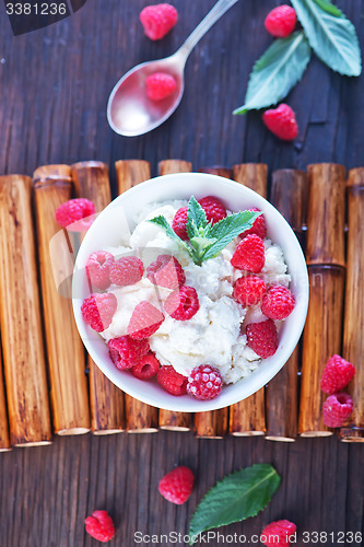 Image of cottage with berry