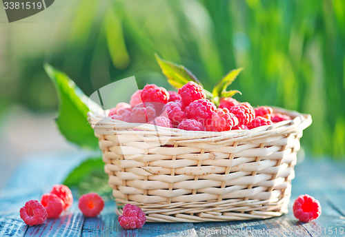Image of fresh raspberry