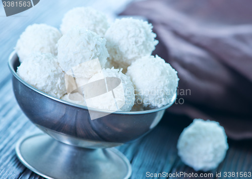 Image of coconut balls