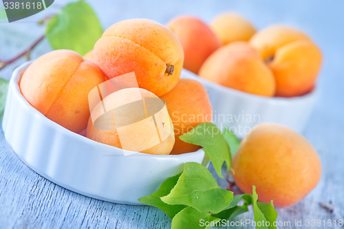 Image of apricots
