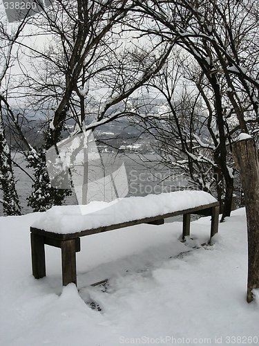 Image of snowdrift on bench