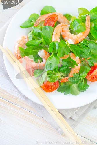 Image of salad with shrimps