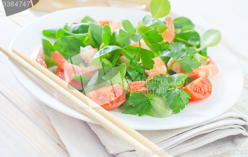 Image of salad with shrimps