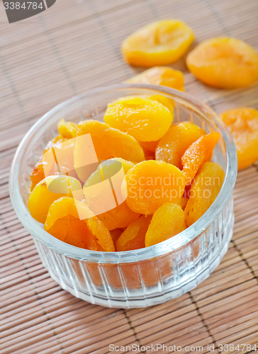 Image of dry apricots