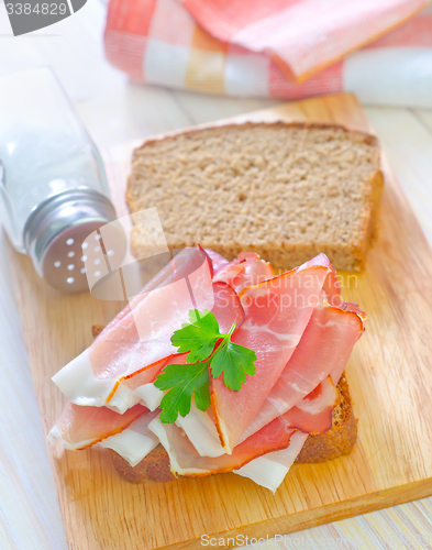 Image of sandwich with ham